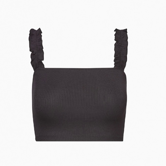 Aritzia Sunday Best Fire Cracker Black Ruffle-Shoulder Cropped Tank - Picture 4 of 12
